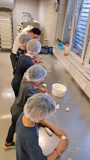 Zöpfeln in der Bäckerei