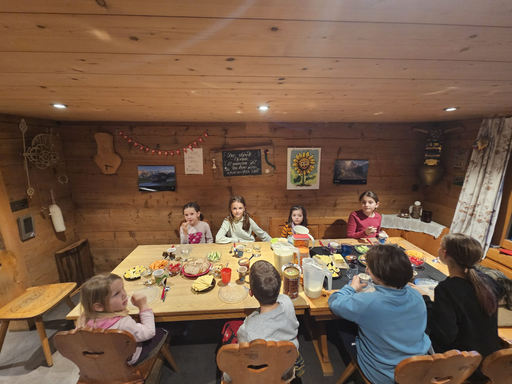 Die Hühner ins Bett bringen