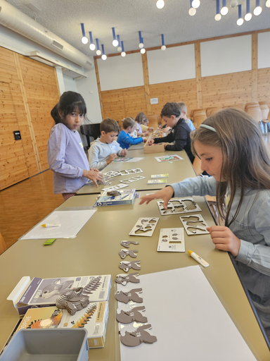 Eugy basteln und bauen mit Plus Plus