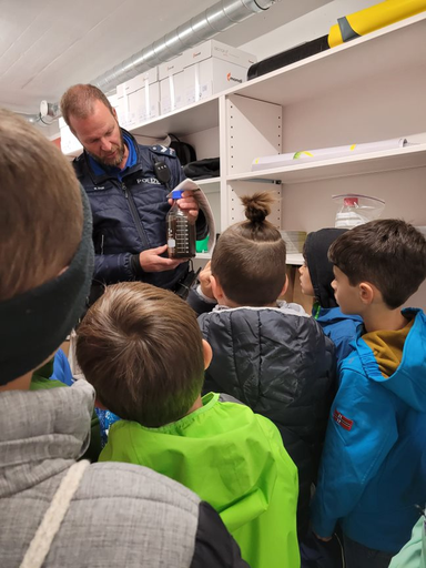 Besuch bei der Polizei