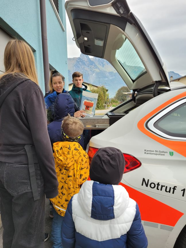 Besuch bei der Polizei