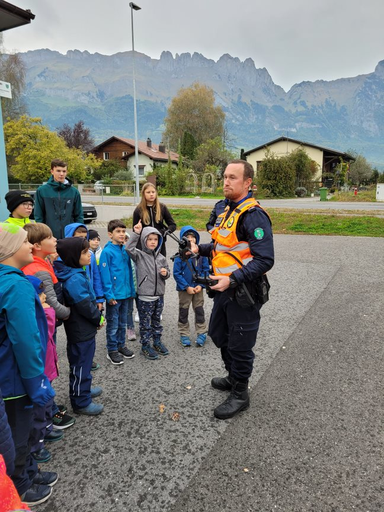 Besuch bei der Polizei