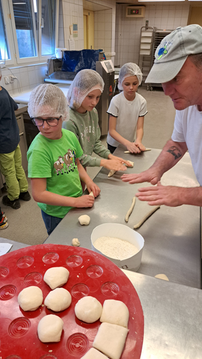 Zöpfeln in der Bäckerei