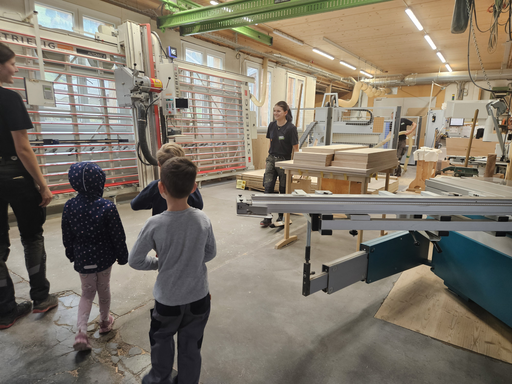 Schreinere mit uns ein Wildbienenhaus - Stolz Holzbau