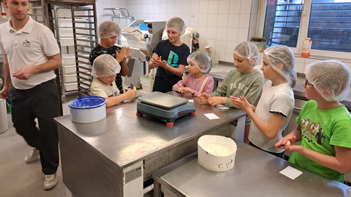 Zöpfeln in der Bäckerei
