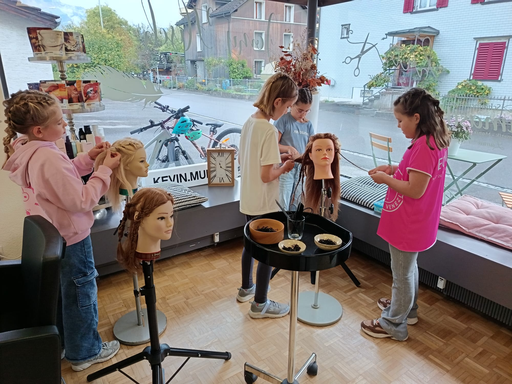 Frisieren und flechten